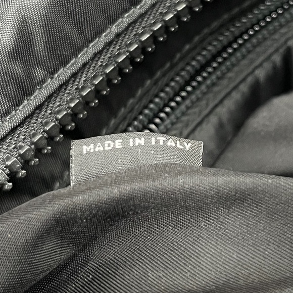 Prada Authentic Logo Stripe Messenger Bag Tessuto - Picture 11 of 16